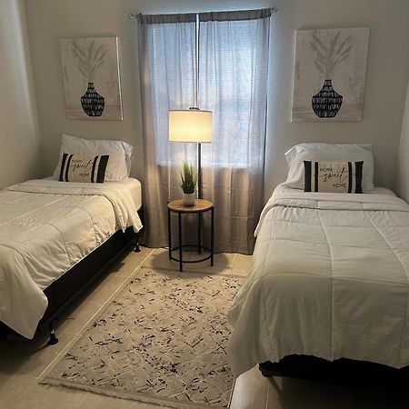 Traveler Stay Eagle Pass Extérieur photo