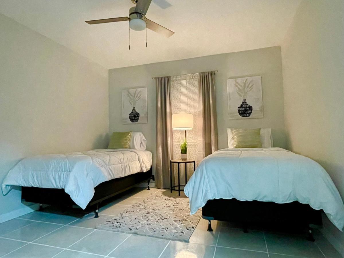 Traveler Stay Eagle Pass Extérieur photo